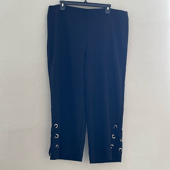 JM Collection Cropped Wide-leg Capris - Large - Picture 2 of 6